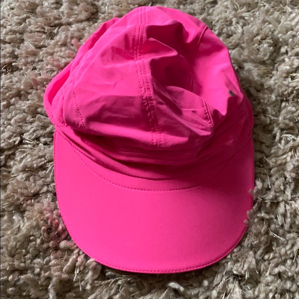 Lululemon pink hat mint condition